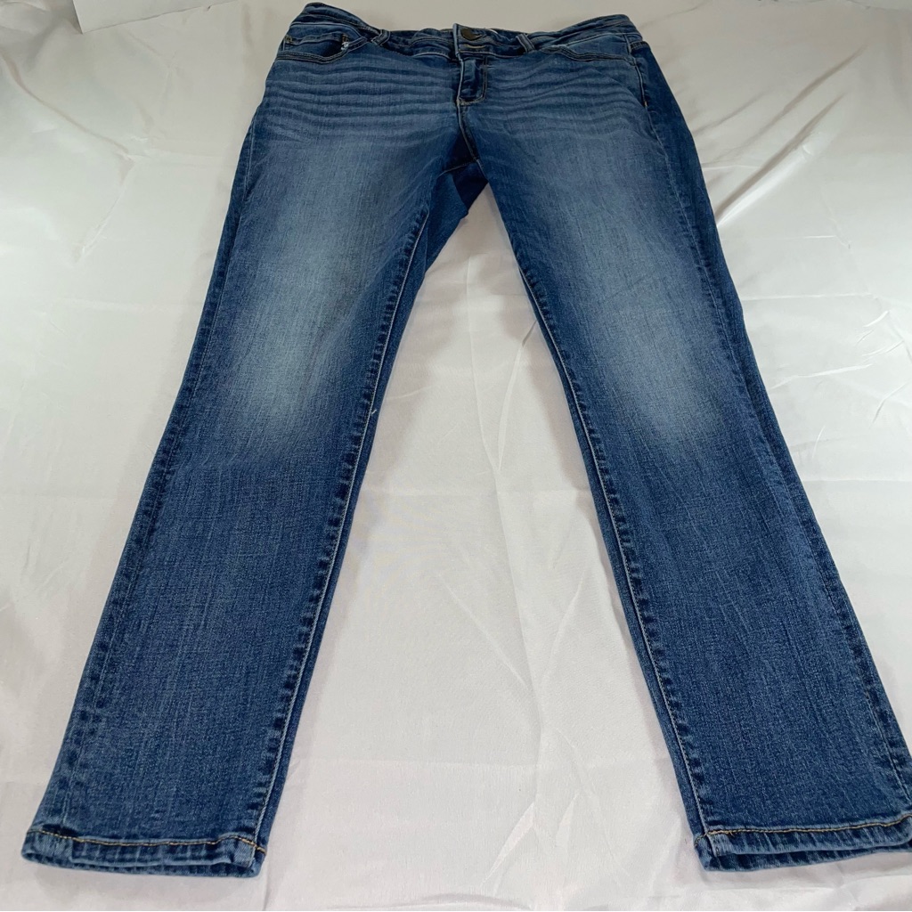 Bke Victoria Mid-Rise Skinny Jeans Medium Wash Blue Denim 33x31.5